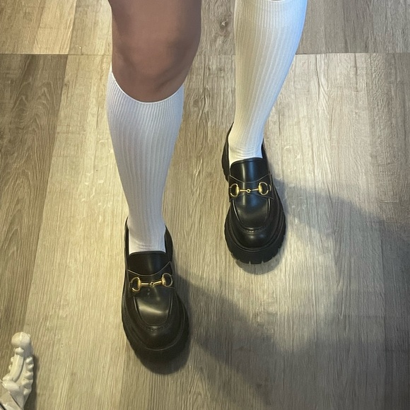 Authentic GUCCI Women's Lug Sole Horsebit Loafers Black Leather Gold hardware - Picture 5 of 14